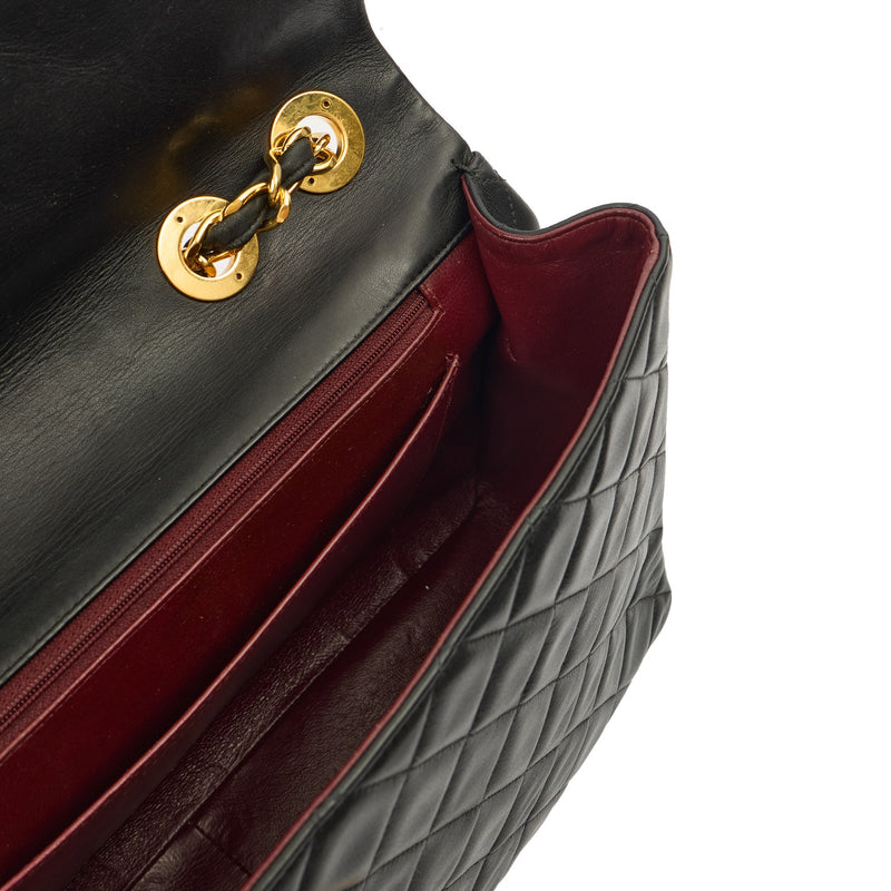 Picture of Chanel Shoulder Bag Maxi Jumbo XL in Black, Lambskin Leather