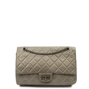 Picture of Chanel Shoulder Bag 2.55 Reissue in Metallic, Leather