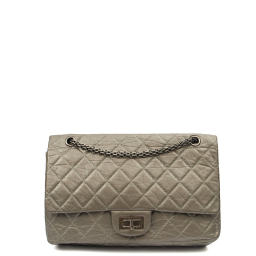 Picture of Chanel Shoulder Bag 2.55 Reissue in Metallic, Leather