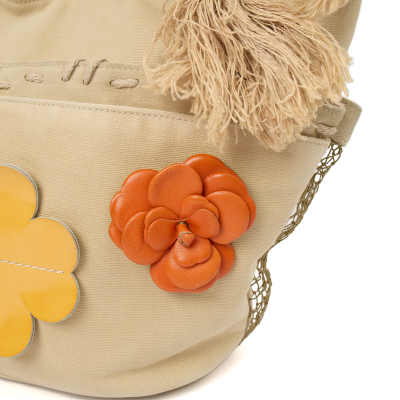 Picture of Chanel Tote Tote in Neutral, Fabric