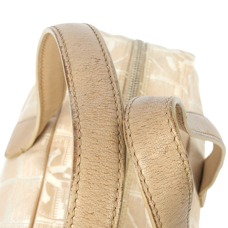 Picture of Chanel Shoulder Bag Travel Ligne Bowler in Neutral, Fabric