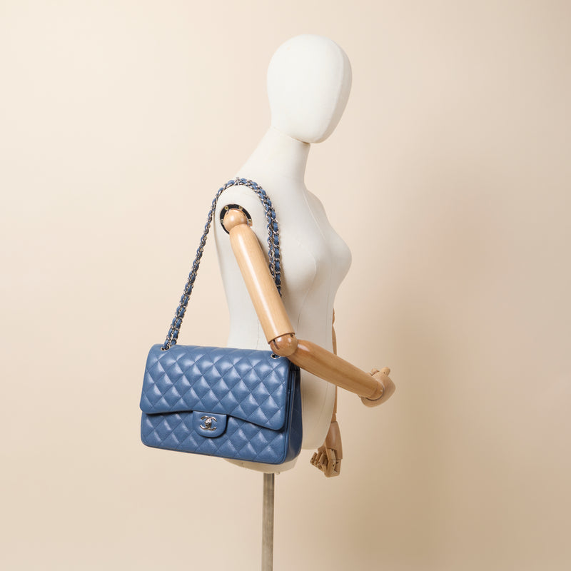 Chanel Shoulder Bag Classic Double Flap - Large in Blue, Caviar Leather