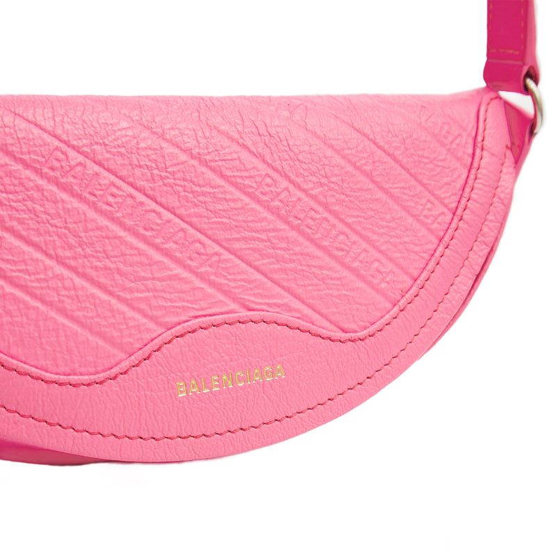 Picture of Balenciaga Cross Body Belt Bag in Pink, Veau (Calfskin)