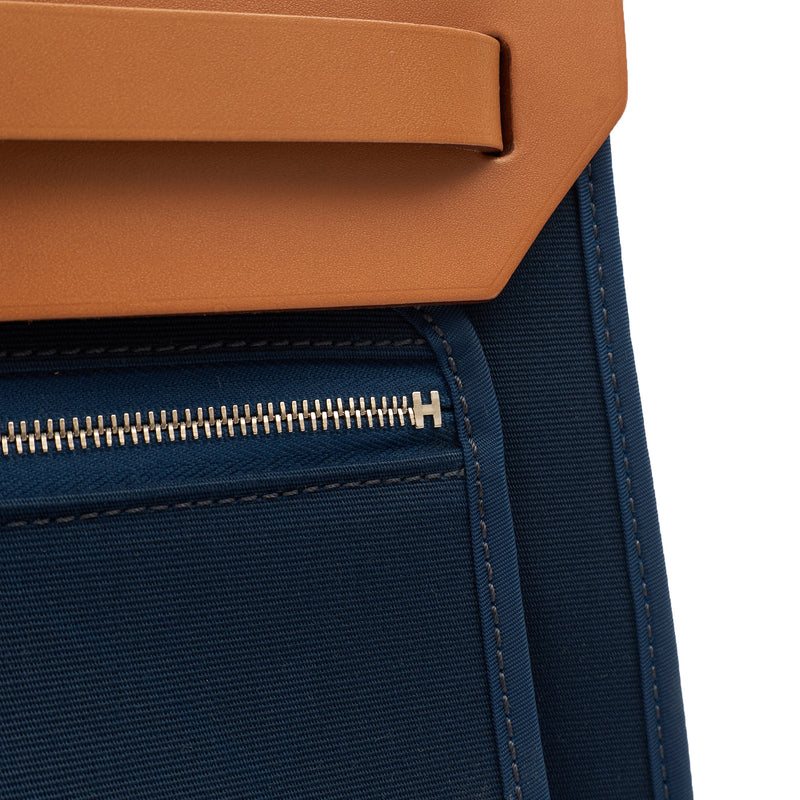 Picture of Hermes Tote Herbag Zip 31 in Bleu Électrique, Canvas