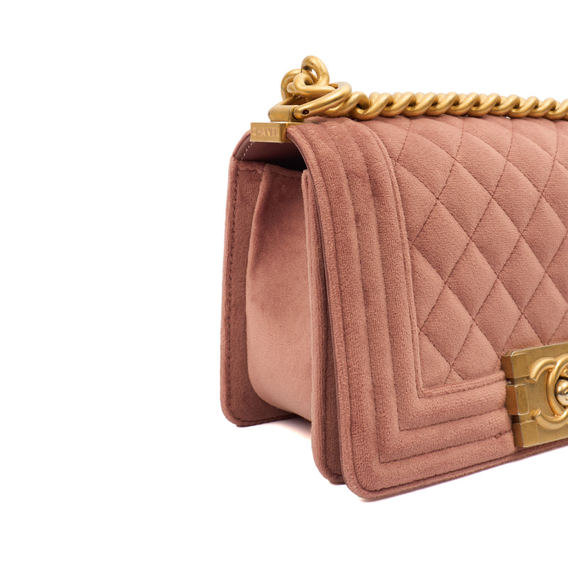 Picture of Chanel Shoulder Bag Boy - Small in Pink, Suede