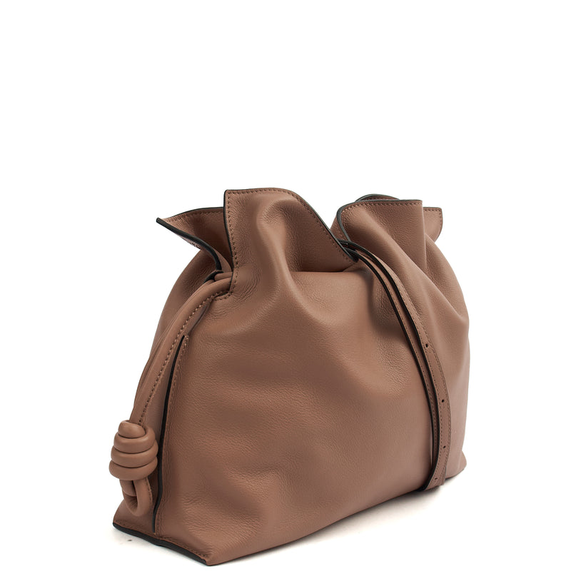 Picture of Loewe Shoulder Bag Flamenco in Pink, Leather