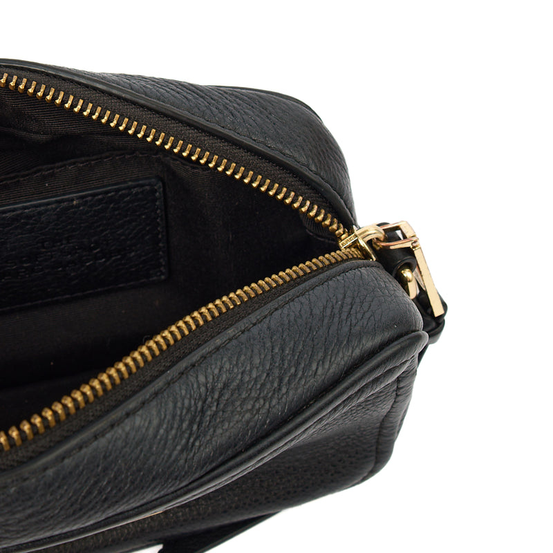 Picture of Marc Jacobs Cross Body Snapshot in tonal black, Leather