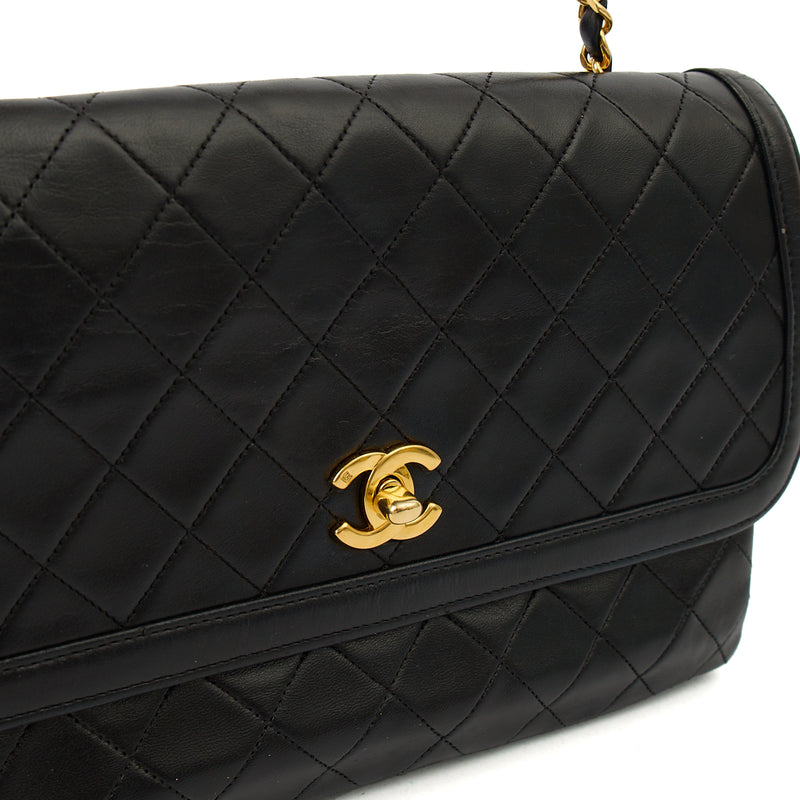 Picture of Chanel Cross Body Vintage Flap Bag  in Black, Lambskin Leather