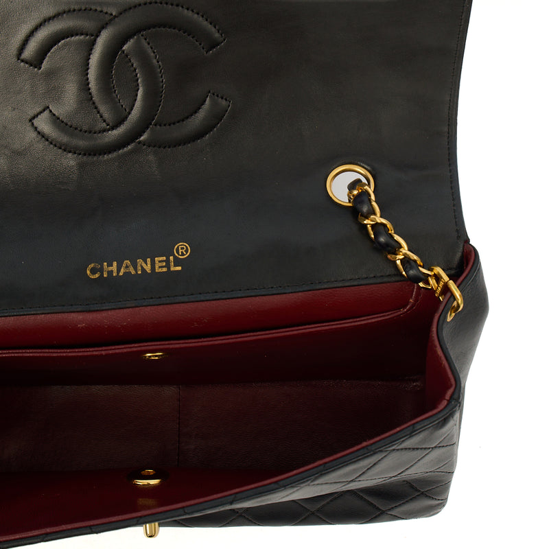 Picture of Chanel Cross Body Vintage Flap Bag  in Black, Lambskin Leather
