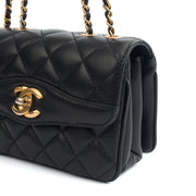 Picture of Chanel Cross Body Flap Bag in Black, Lambskin Leather