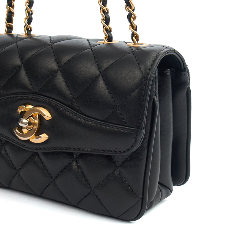 Picture of Chanel Cross Body Flap Bag in Black, Lambskin Leather