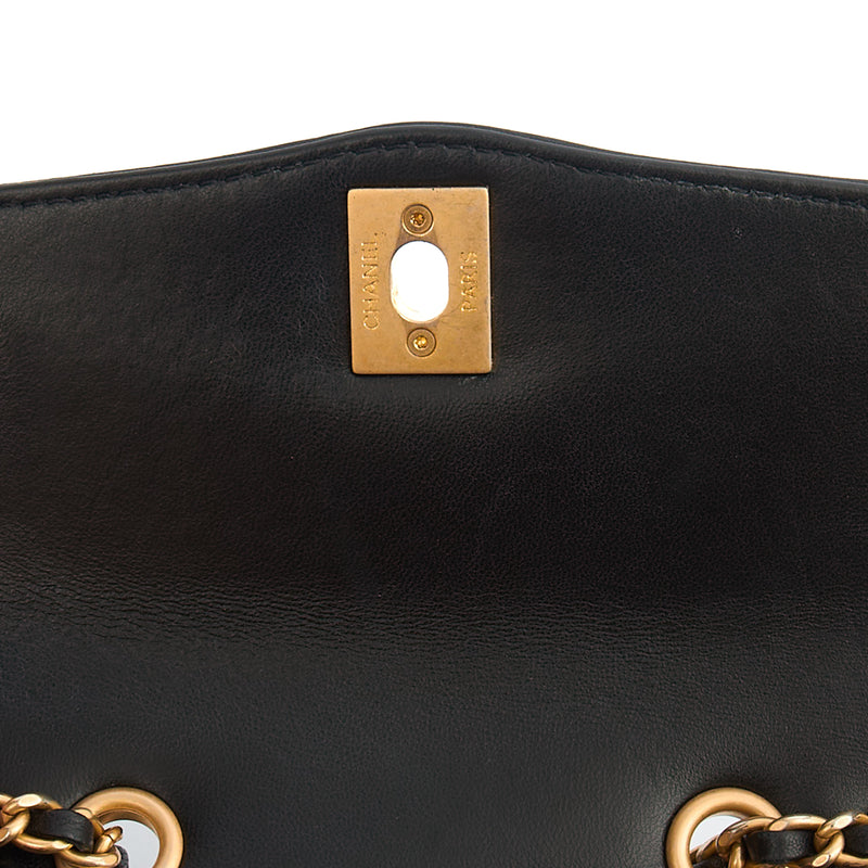 Picture of Chanel Cross Body Flap Bag in Black, Lambskin Leather