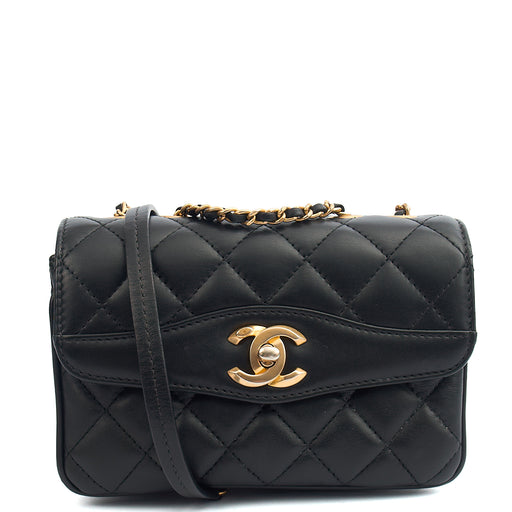 Picture of Chanel Cross Body Flap Bag in Black, Lambskin Leather
