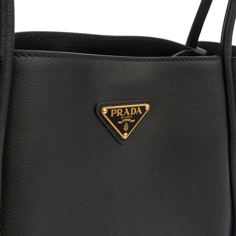 Picture of Prada Tote Plaque Logo Leather Mini Bag in Black, Calfskin