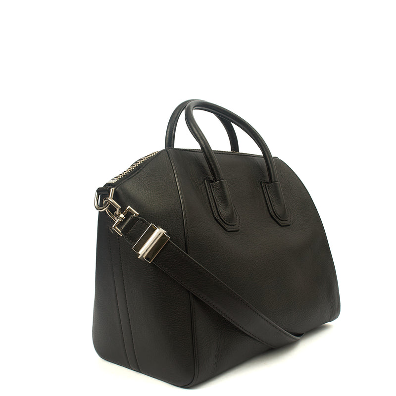 Picture of Givenchy Tote Antigona - Small in Black, Box Calfskin