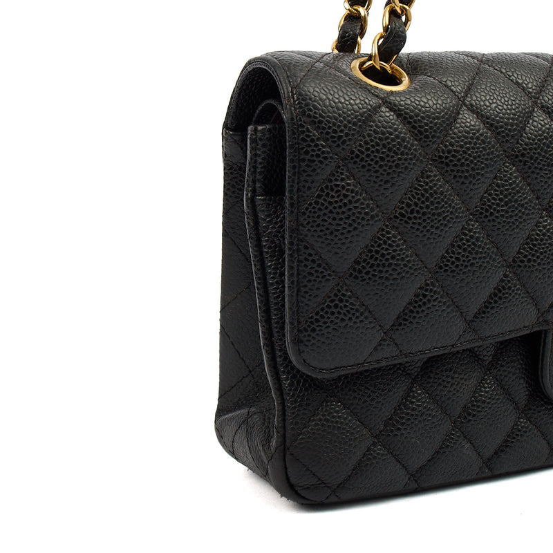 Picture of Chanel Shoulder Bag Classic Double Flap - Medium in Black, Leather