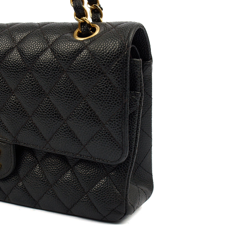 Picture of Chanel Shoulder Bag Classic Double Flap - Medium in Black, Leather
