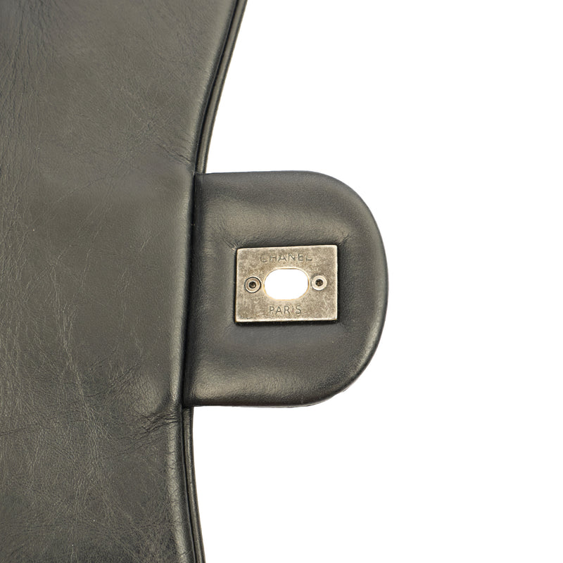 Picture of Chanel Cross Body Flap Bag in Black, Calfskin Leather