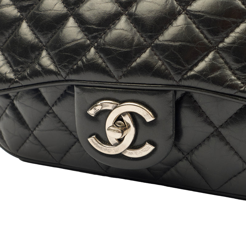 Picture of Chanel Cross Body Flap Bag in Black, Calfskin Leather