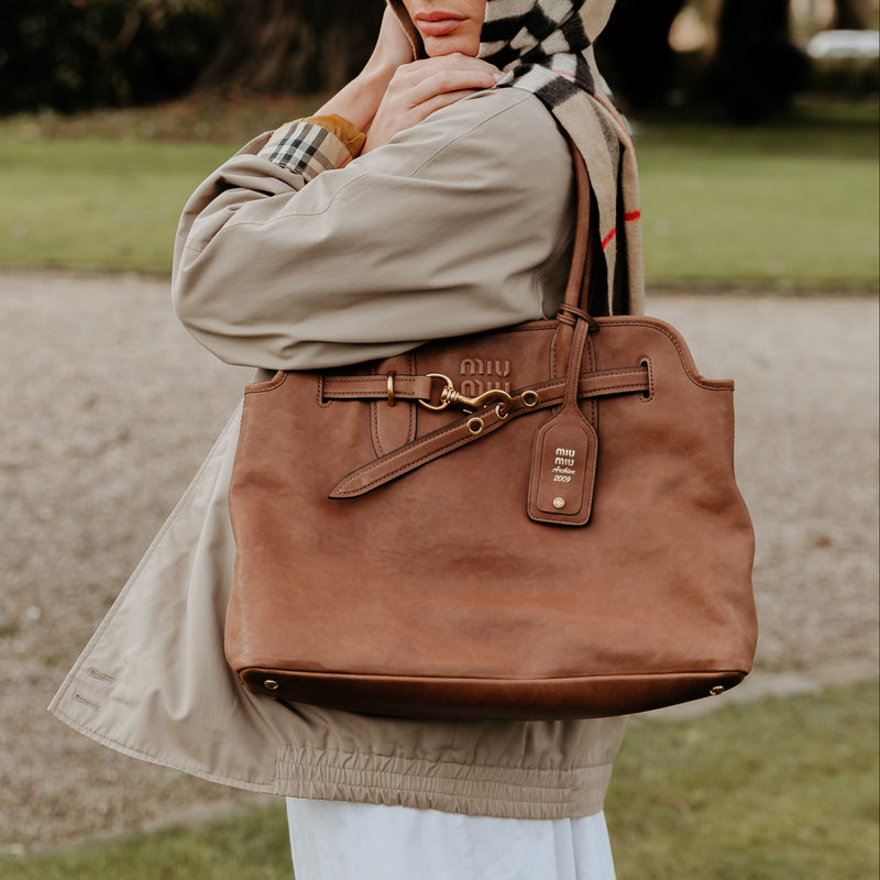 Miu Miu Tote Tote in Brown, Leather