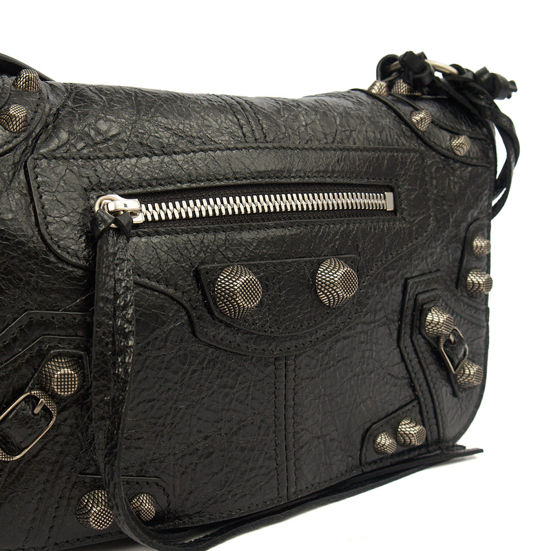 Picture of Balenciaga Cross Body Le Cagole S in Black, Veau (Calfskin)