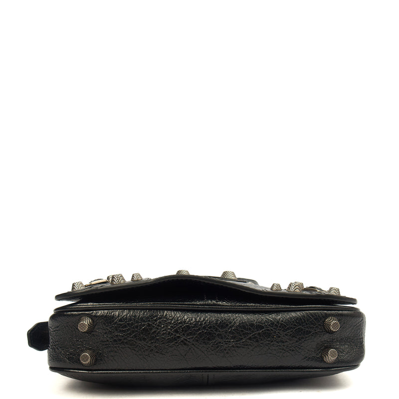 Picture of Balenciaga Cross Body Le Cagole S in Black, Veau (Calfskin)