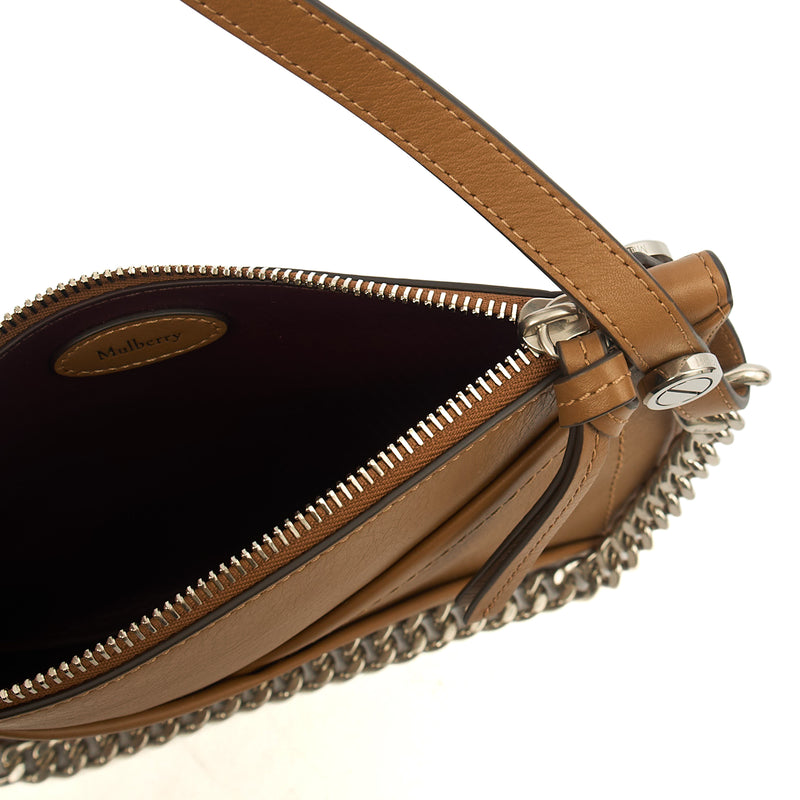 Picture of Mulberry Shoulder Bag M Zipped Pouch in Brown, Leather