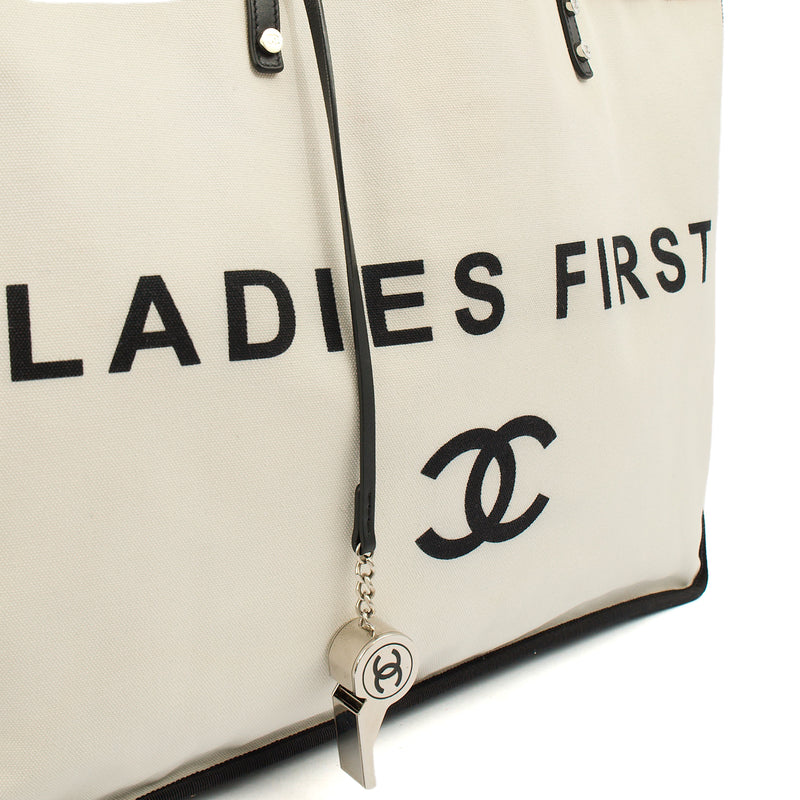 Picture of Chanel Tote Ladies First Shopping Tote in White, Canvas