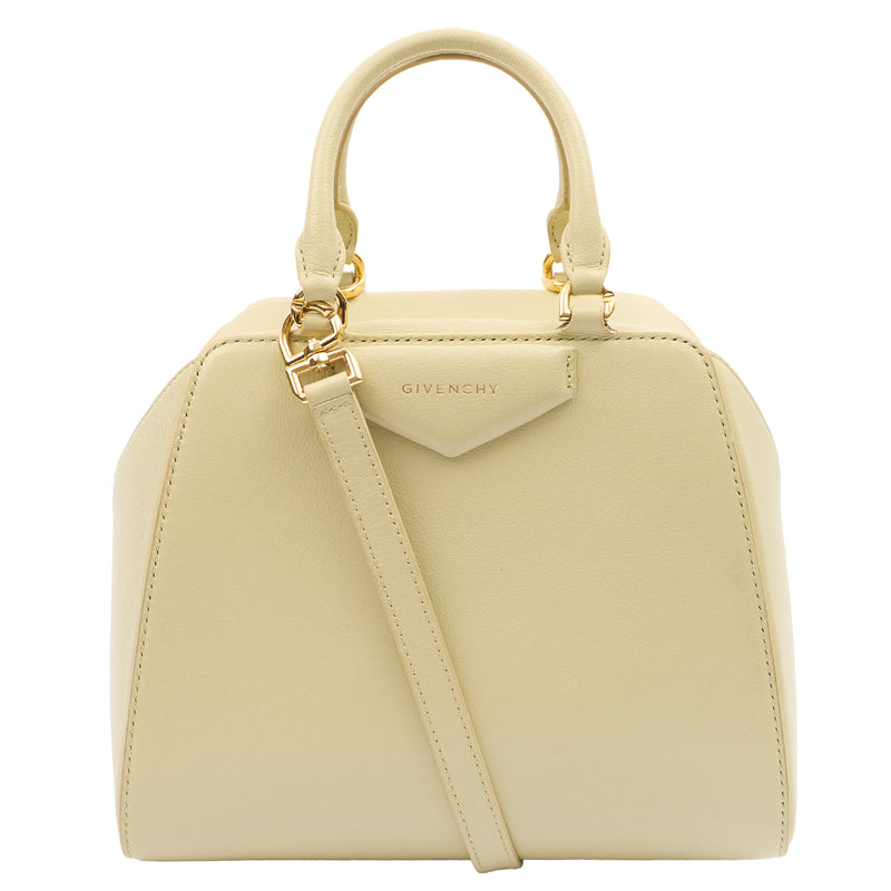 Picture of Givenchy Mini Bag Antigona Mini Cube in Green, Leather
