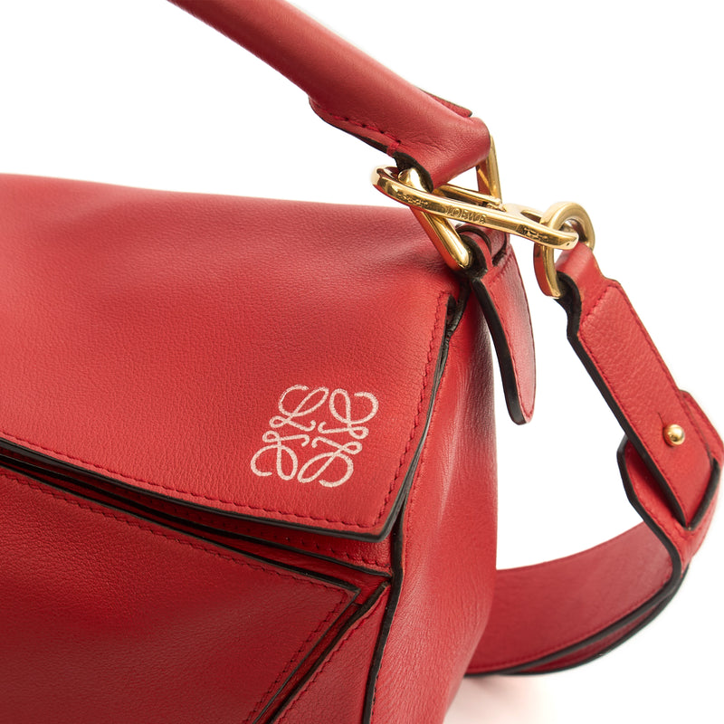 Picture of Loewe Cross Body Puzzle - Medium in Red, Leather