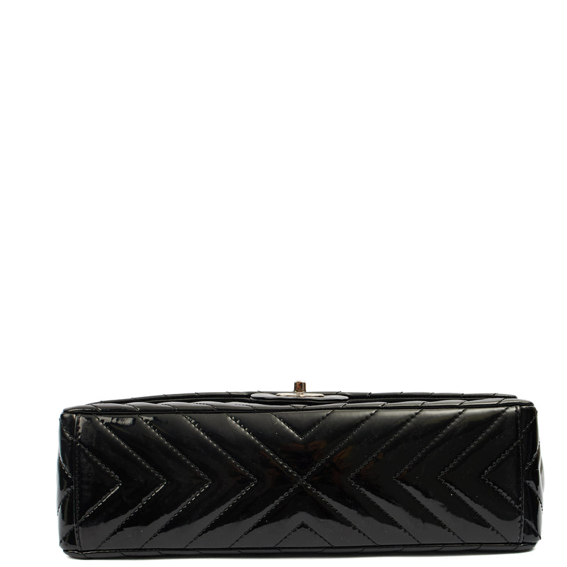 Picture of Chanel Shoulder Bag Chevron Flap Bag  in Black, Patent Leather