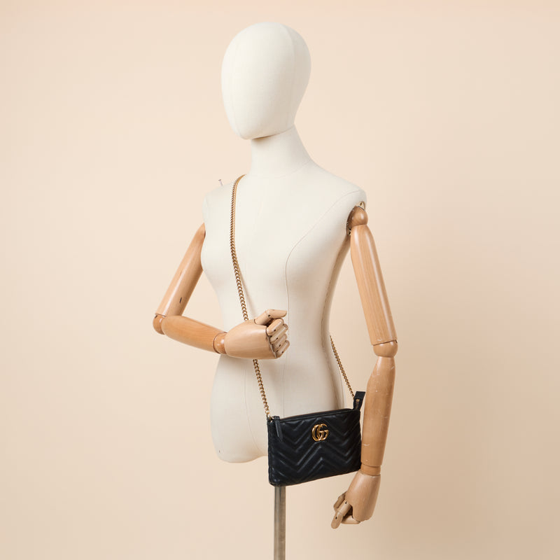 Gucci Cross Body Marmont Mini Chain Bag in Black, Leather