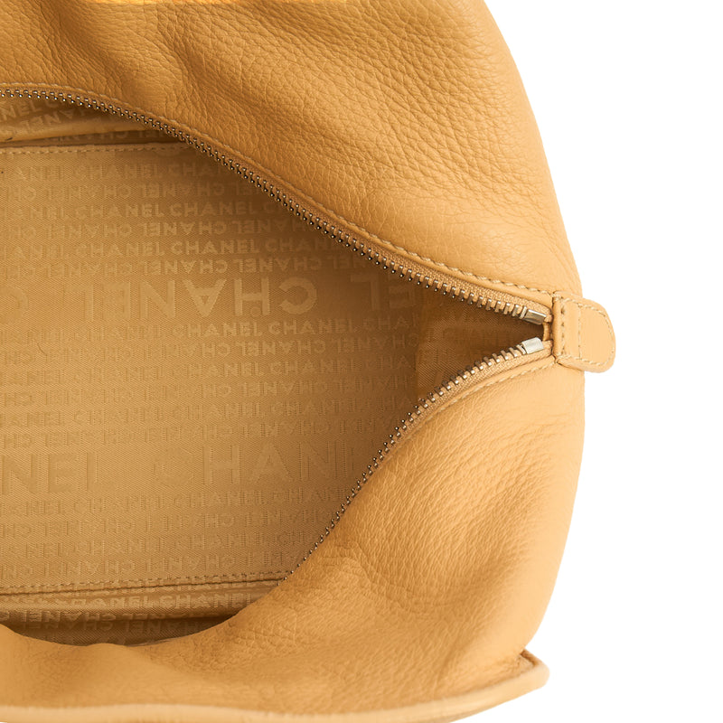 Picture of Chanel Top Handle Bowler in Cream, Calfskin Leather