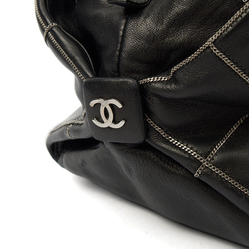 Picture of Chanel Shoulder Bag Bowler in Black, Lambskin Leather