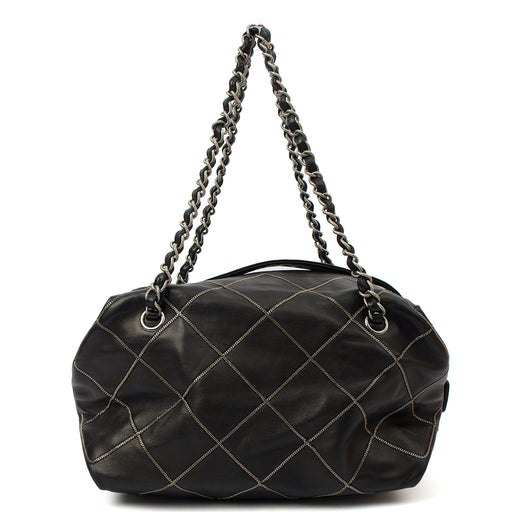 Picture of Chanel Shoulder Bag Bowler in Black, Lambskin Leather