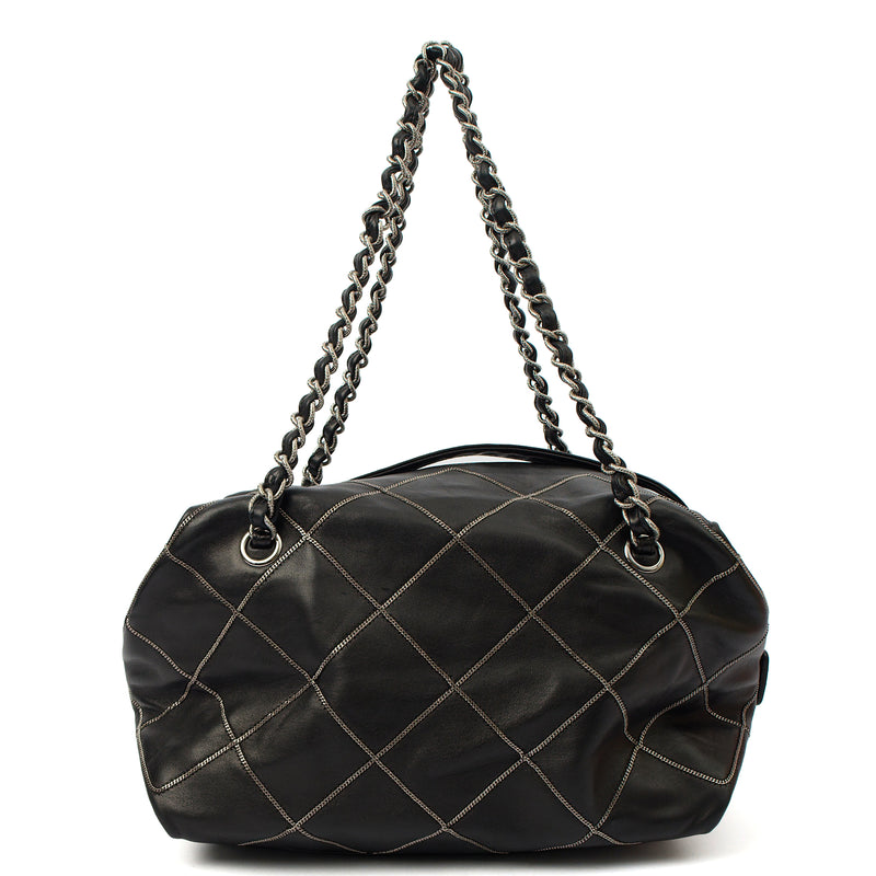Picture of Chanel Shoulder Bag Bowler in Black, Lambskin Leather