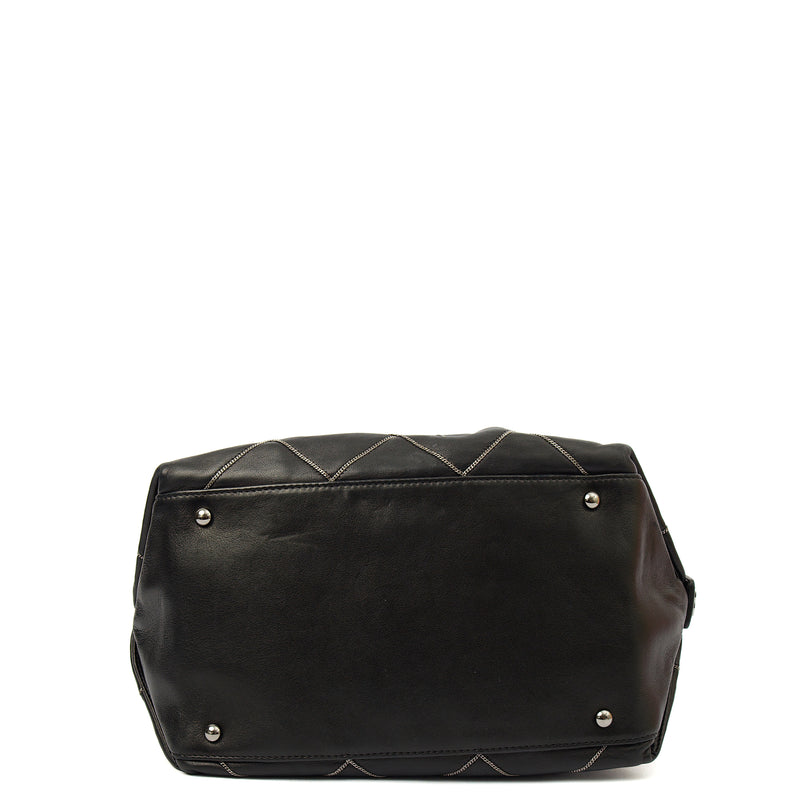 Picture of Chanel Shoulder Bag Bowler in Black, Lambskin Leather
