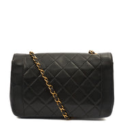 Picture of Chanel Shoulder Bag Diana - Medium in Black, Lambskin Leather