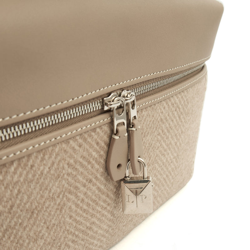 Picture of Loro Piana Cross Body L27 - Extra Pocket in Grey, Leather