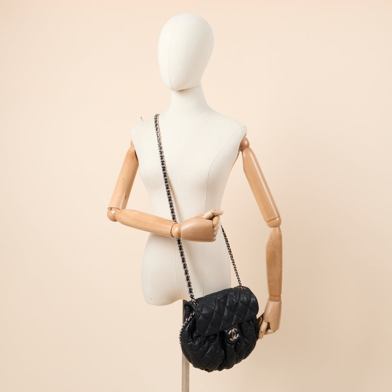 Chanel Shoulder Bag Chain Around Flap in Black, Calfskin Leather