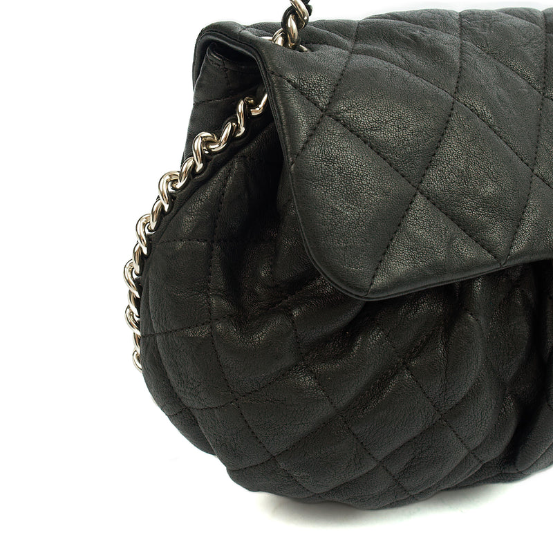 Picture of Chanel Shoulder Bag Chain Around Flap in Black, Calfskin Leather
