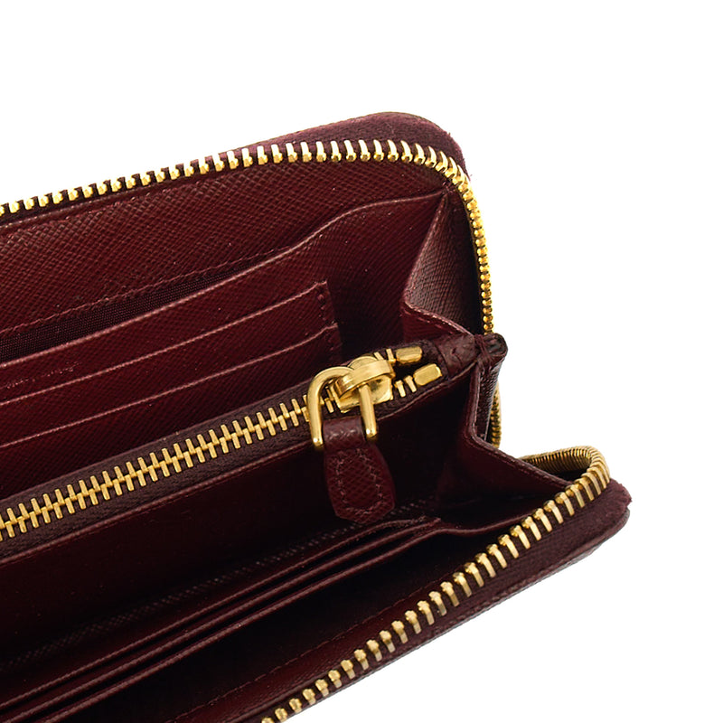 Picture of Prada Purse Wallet in Red, Leather