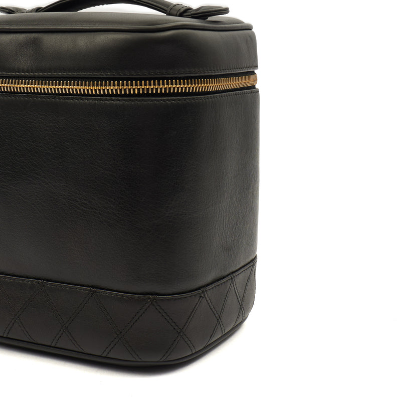Picture of Chanel Cosmetic Bag Vanity Case in Black, Caviar Leather