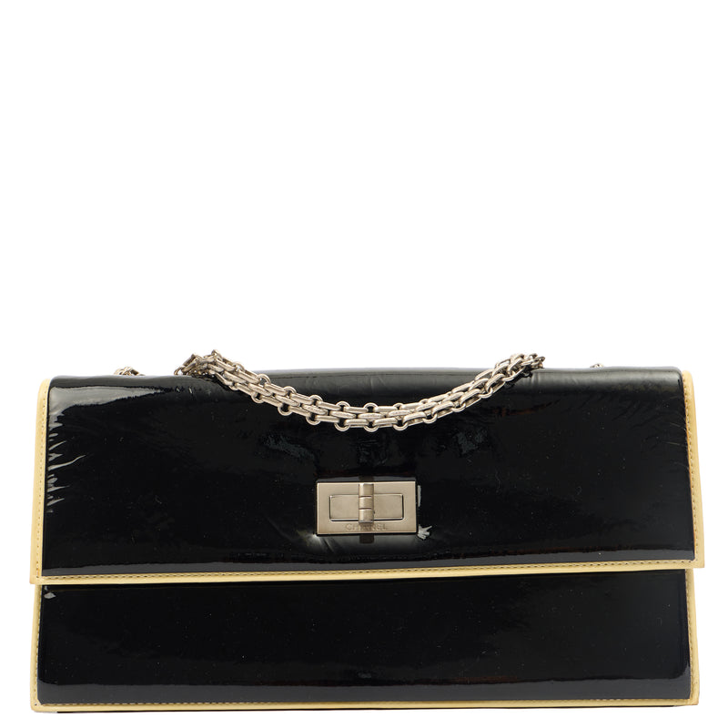 Picture of Chanel Shoulder Bag Flap Bag in Black, Patent Leather