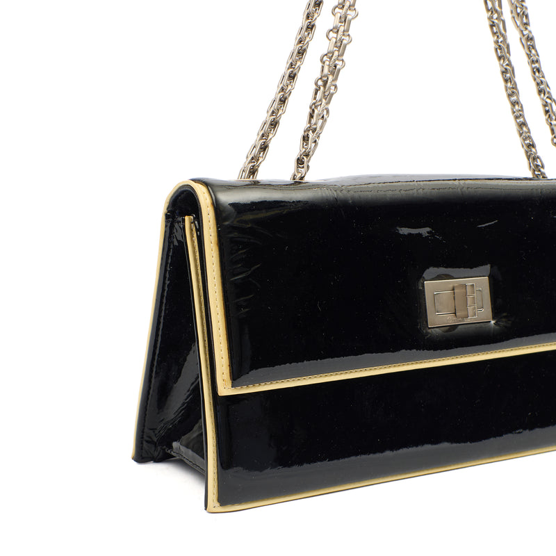 Picture of Chanel Shoulder Bag Flap Bag in Black, Patent Leather