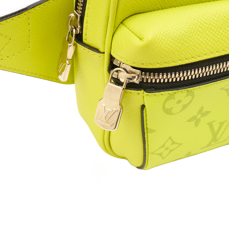 Picture of Louis Vuitton Cross Body Bumbag in Green, Canvas