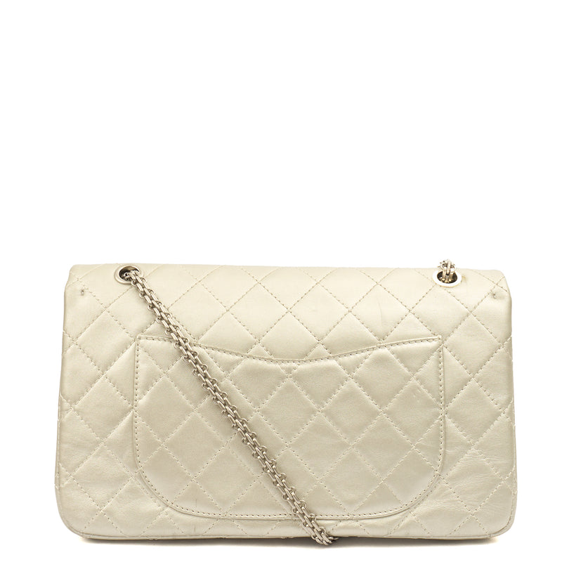 Picture of Chanel Shoulder Bag 2.55 Reissue - Maxi in Metallic, Leather