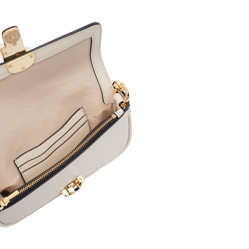 Picture of Marc Jacobs Cross Body J Marc in White, Leather