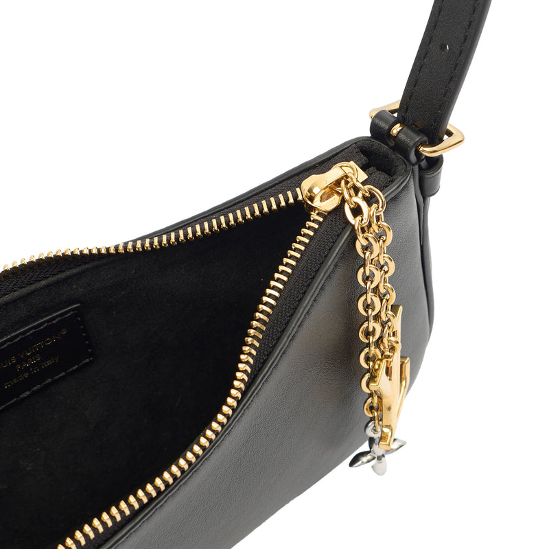 Picture of Louis Vuitton Shoulder Bag Bloom Pochette in Black, Leather