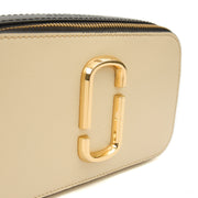 Picture of Marc Jacobs Cross Body Snapshot in Cream, Leather